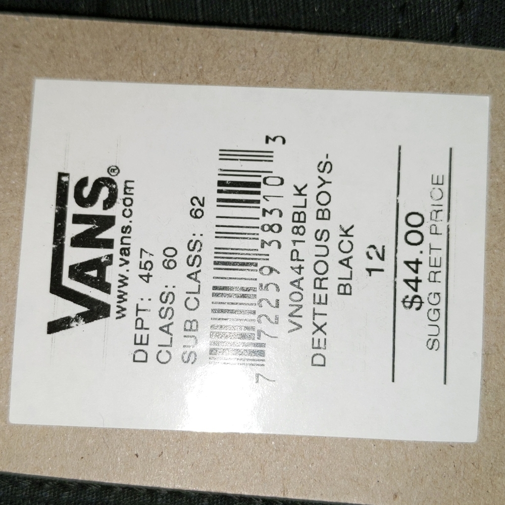 VANS BLACK CARGO SHORTS